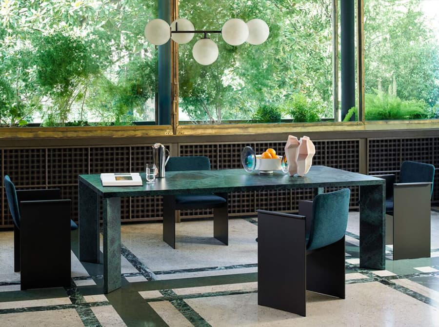 Cassina, cтул по проекту Michael Anastassiades. Модель Flutz. Новинка Salone del Mobile 2022