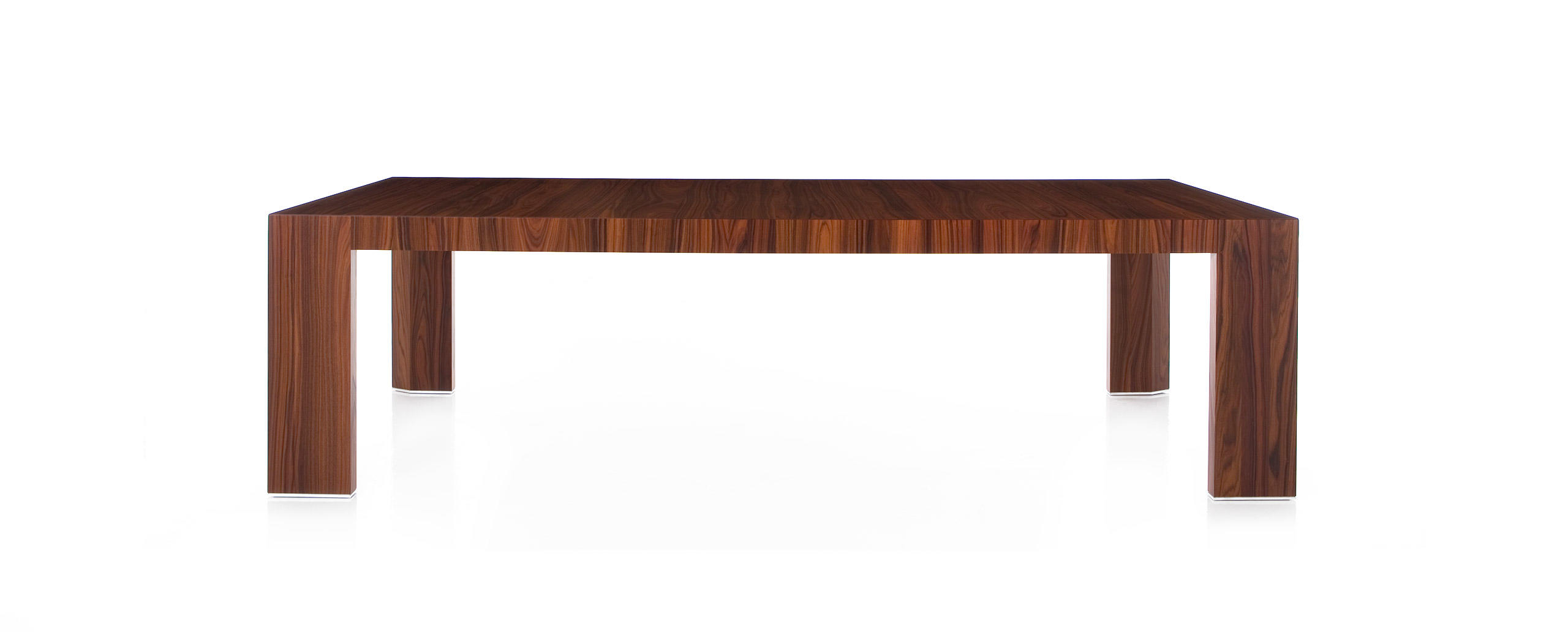 Стол 370 EL DOM, Cassina. Дизайнер Hannes Wettstein